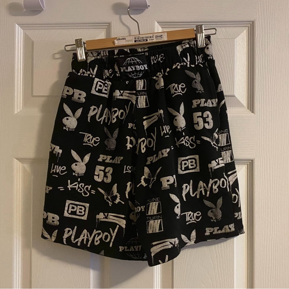 Assorted pants - Picture 13 of 13